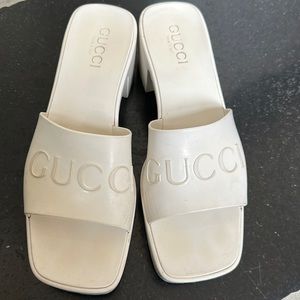 Women’s White rubber Gucci slides